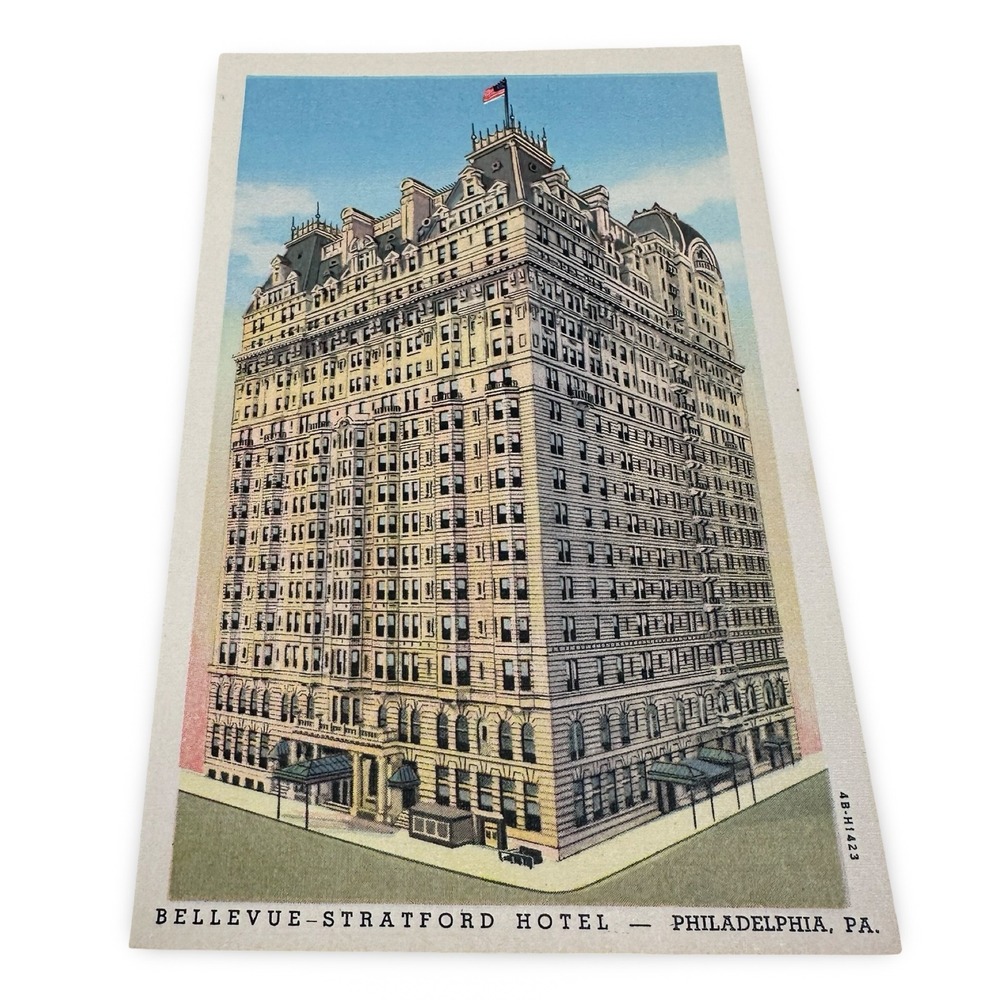 Vintage Bellevue-Stratford Hotel Philadelphia PA Linen Postcard Unused New